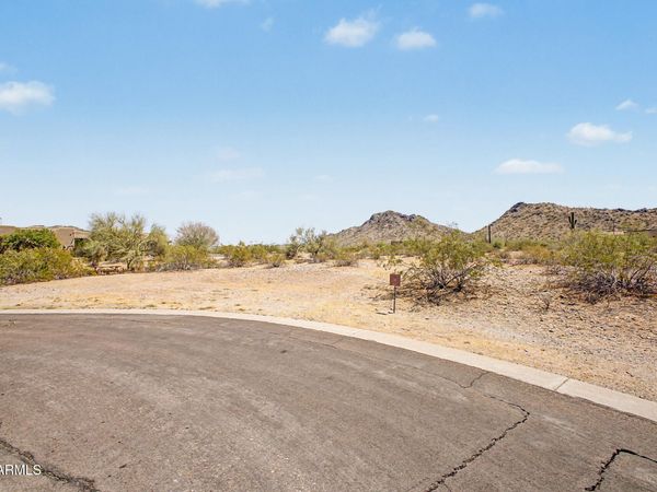 9400 S KRISTA Drive E, Unit 76, Goodyear, AZ 85338