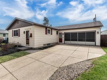 94 Gregory Court, Depew, NY 14043