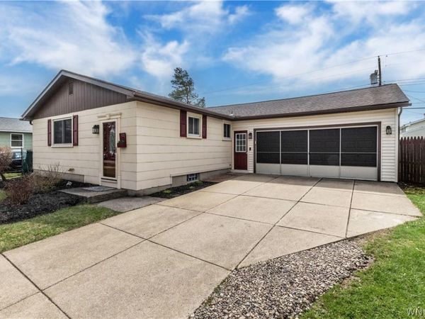 94 Gregory Court, Depew, NY 14043