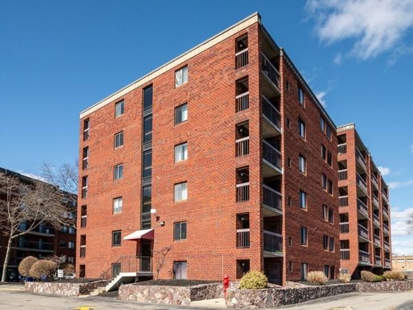 159 Main Street, Unit 52B, Stoneham, MA 02180