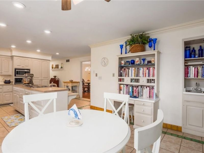 480 W Highland Drive, Zanesville, OH 43701 Photo 10