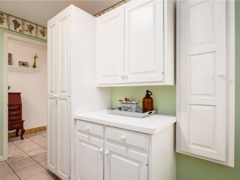 480 W Highland Drive, Zanesville, OH 43701 Photo 16