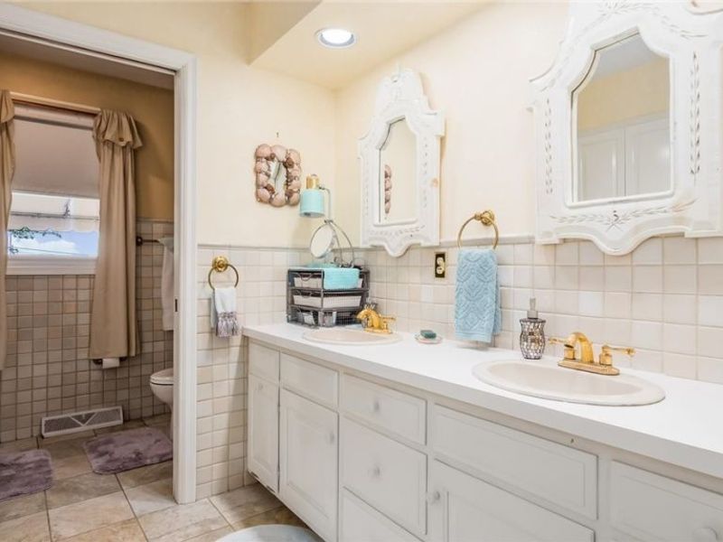 480 W Highland Drive, Zanesville, OH 43701 Photo 26