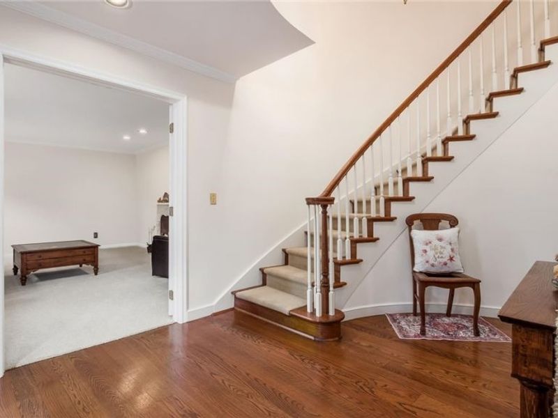 480 W Highland Drive, Zanesville, OH 43701 Photo 3