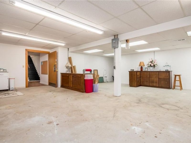 480 W Highland Drive, Zanesville, OH 43701 Photo 37