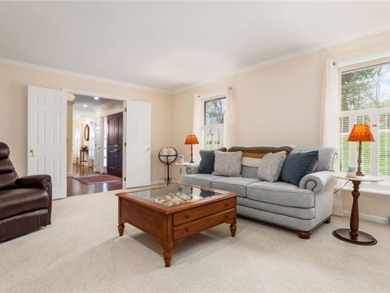 480 W Highland Drive, Zanesville, OH 43701 Photo 4