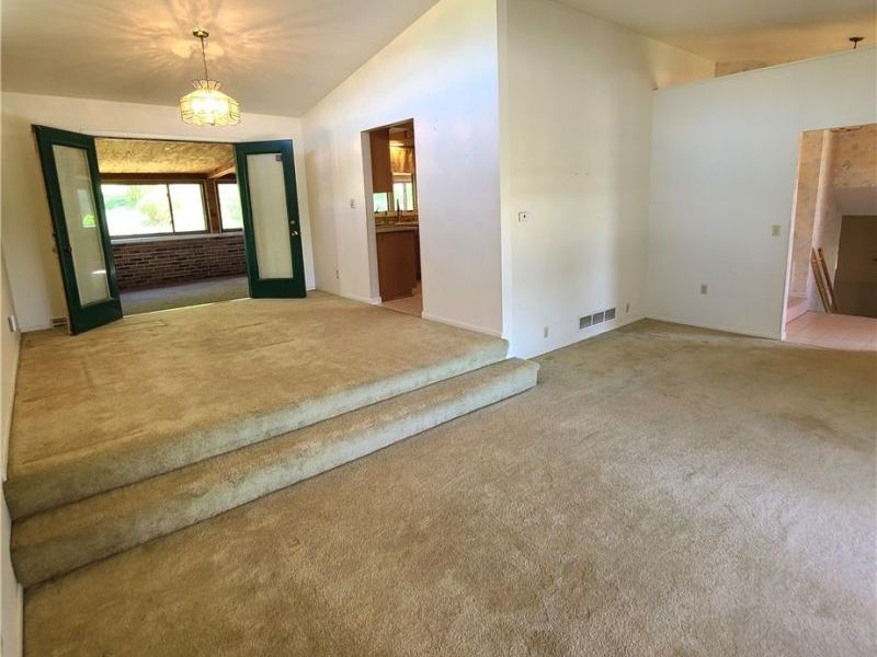 106 Martha Drive, Saint Clairsville, OH 43950 Photo 14