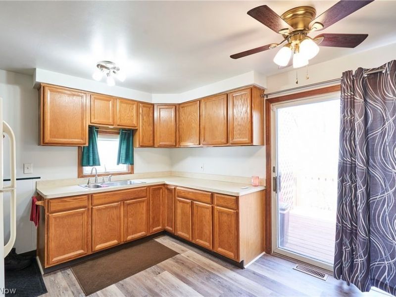 13203 Woodward Boulevard, Garfield Heights, OH 44125 Photo 3