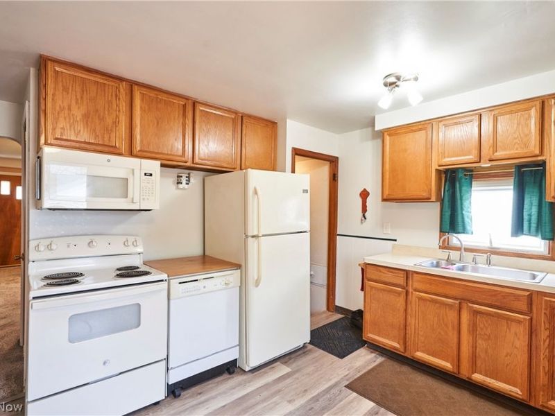 13203 Woodward Boulevard, Garfield Heights, OH 44125 Photo 4