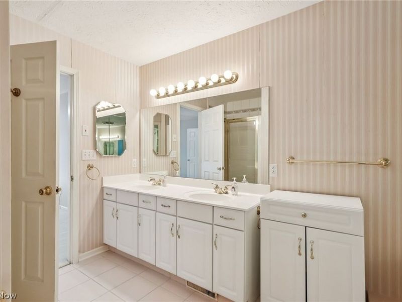 616 Sally Circle, Wadsworth, OH 44281 Photo 16