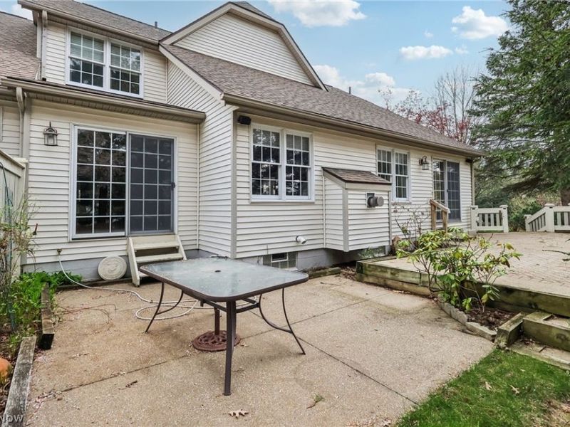 616 Sally Circle, Wadsworth, OH 44281 Photo 32