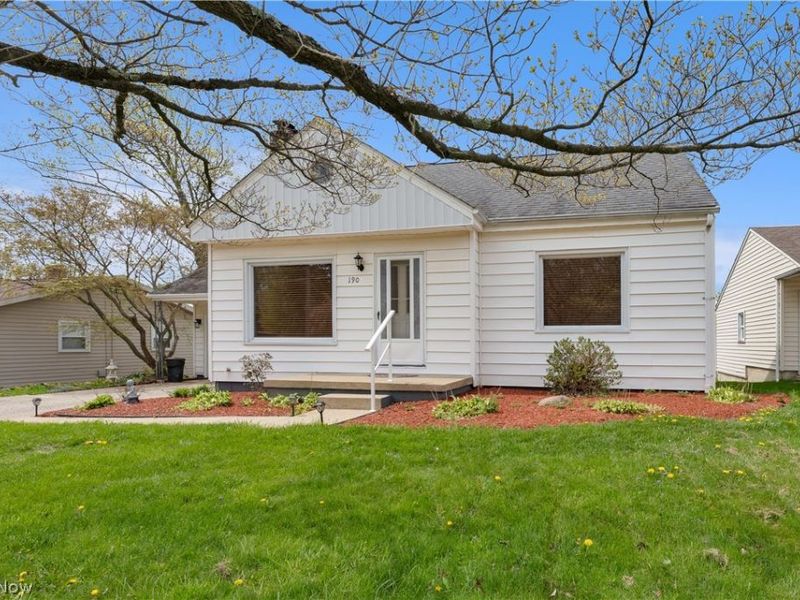 190 Struthers Liberty Road, Campbell, OH 44405 Photo 2