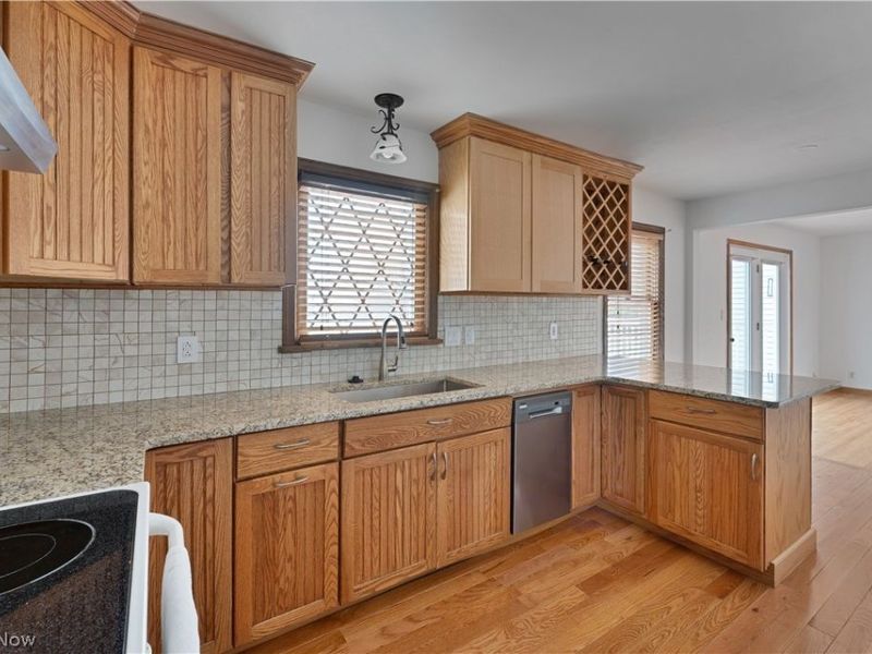 190 Struthers Liberty Road, Campbell, OH 44405 Photo 4