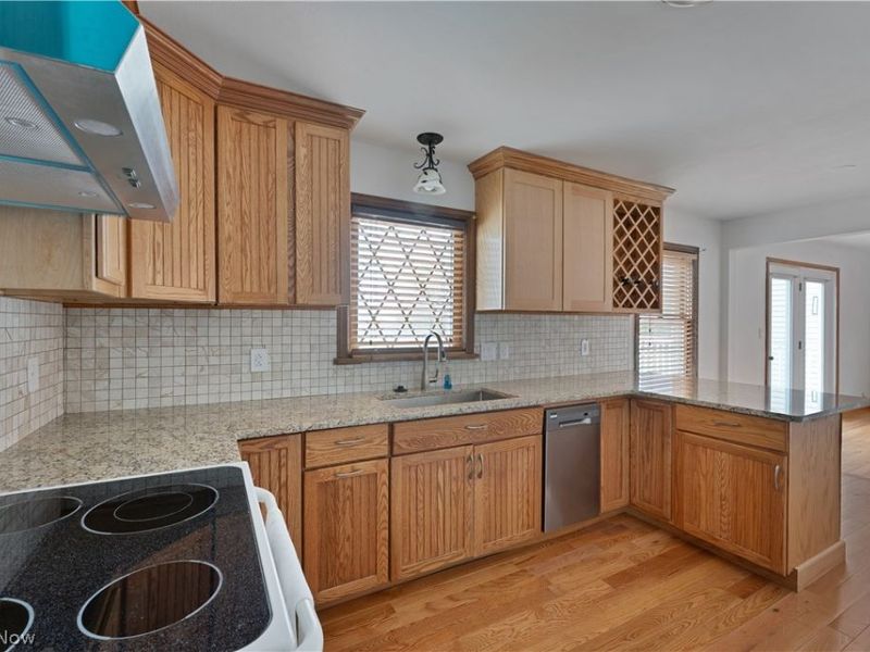 190 Struthers Liberty Road, Campbell, OH 44405 Photo 5