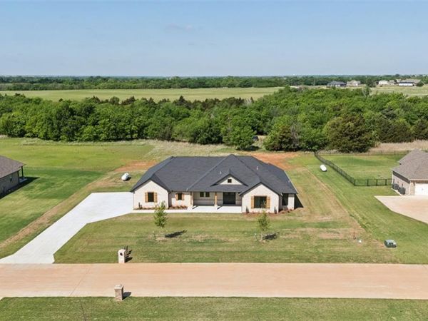 9273 Regado Court, Guthrie, OK 73044