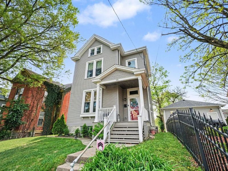 873 Academy Avenue, Cincinnati, OH 45205 Photo 3