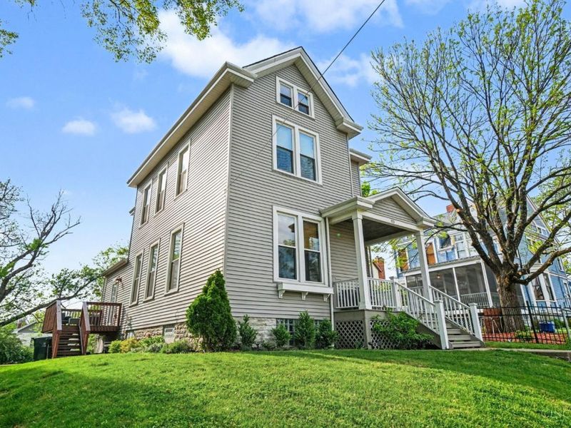 873 Academy Avenue, Cincinnati, OH 45205 Photo 4