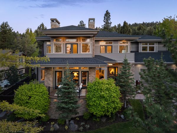 925 NW Yosemite Drive, Bend, OR 97703