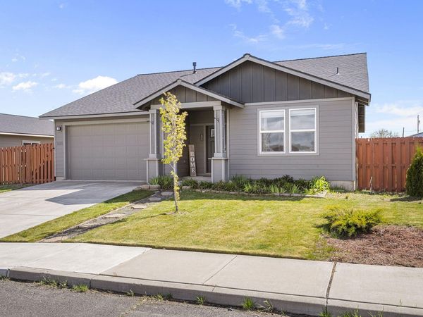 606 Patriot Drive, Metolius, OR 97741