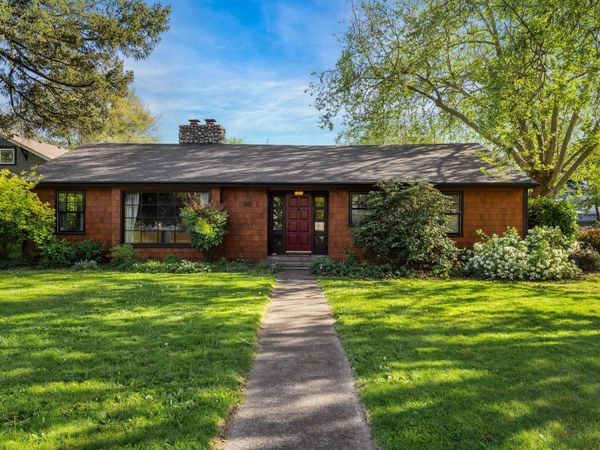 1201 E Park Street, Grants Pass, OR 97527