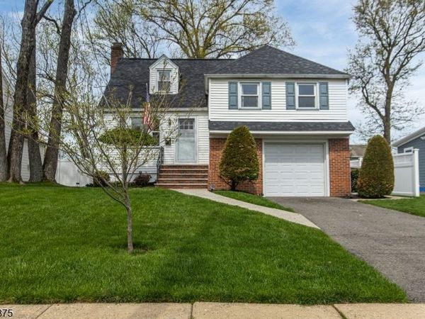 636 Roosevelt St, Westfield, NJ 07090