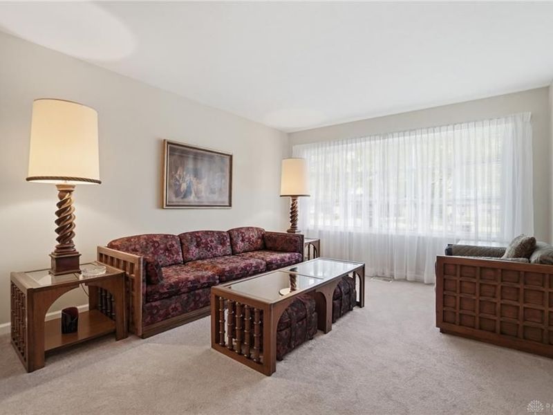 352 Kimbary Drive, Washington Township, OH 45458 Photo 10