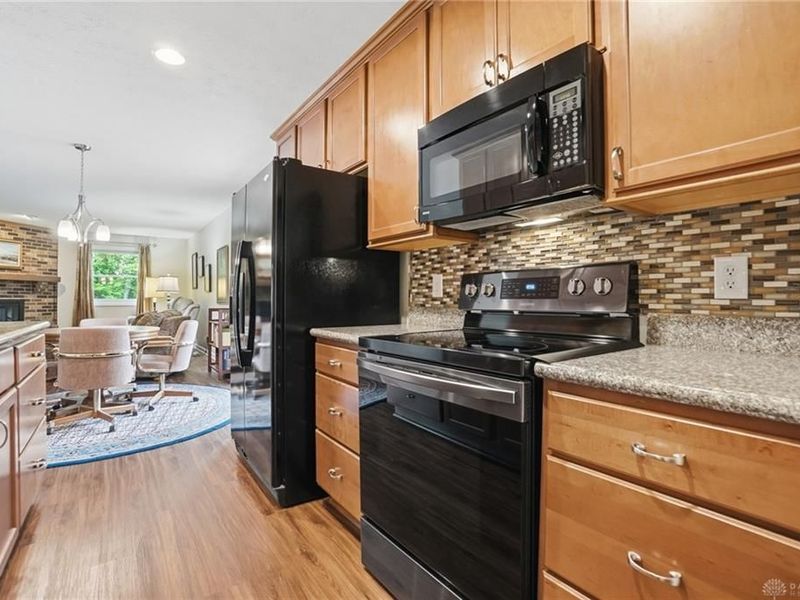 352 Kimbary Drive, Washington Township, OH 45458 Photo 20