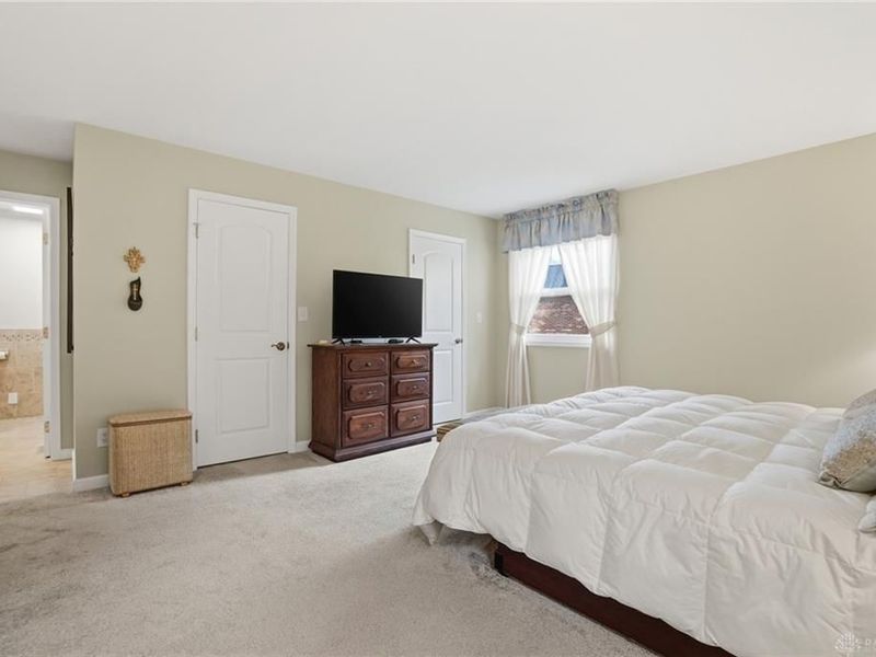 352 Kimbary Drive, Washington Township, OH 45458 Photo 36