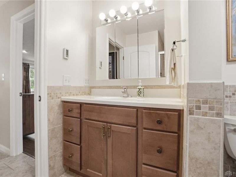 352 Kimbary Drive, Washington Township, OH 45458 Photo 39