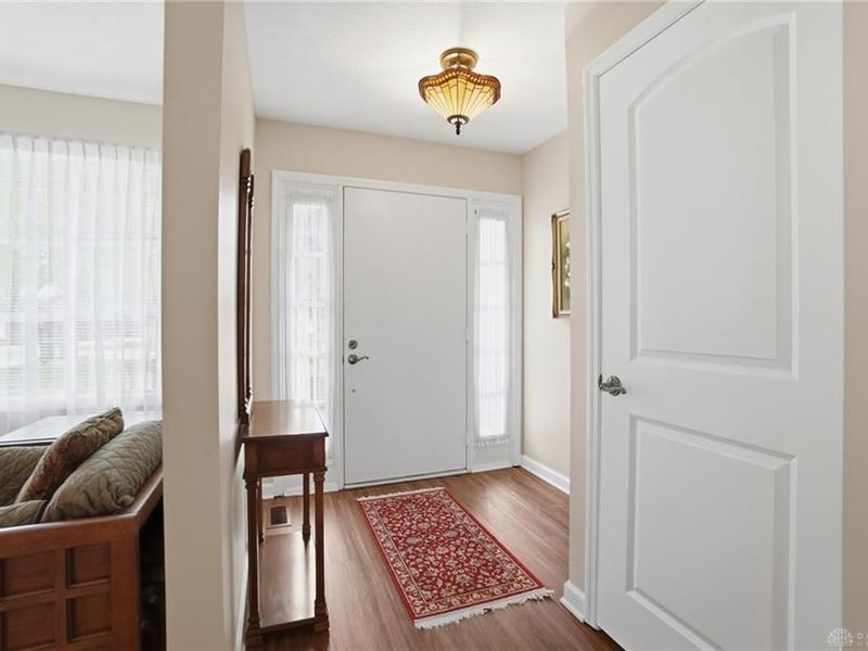 352 Kimbary Drive, Washington Township, OH 45458 Photo 6