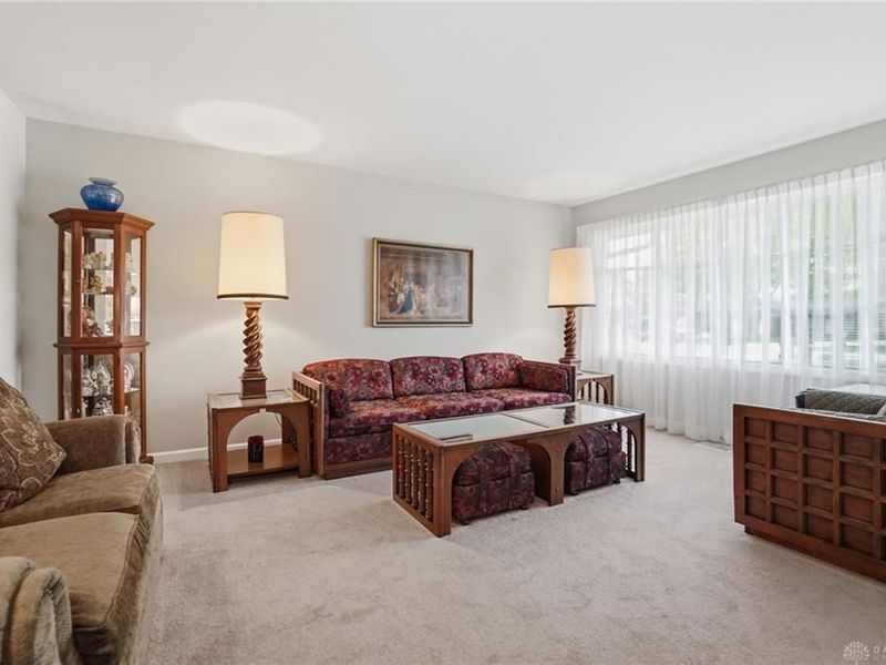 352 Kimbary Drive, Washington Township, OH 45458 Photo 9