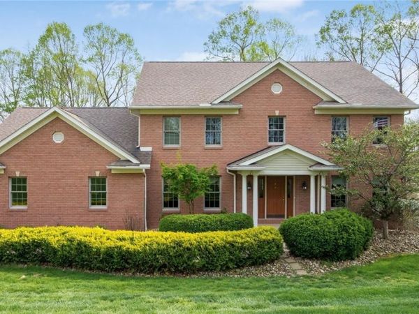 2540 Nicholas Lane, Dresden, OH 43821