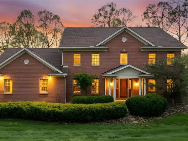 2540 Nicholas Lane , Dresden, OH 43821