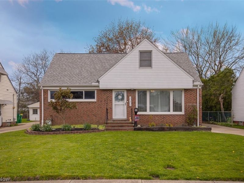 30404 Oakdale Road, Willowick, OH 44095 Photo 1