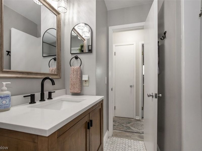 30404 Oakdale Road, Willowick, OH 44095 Photo 13