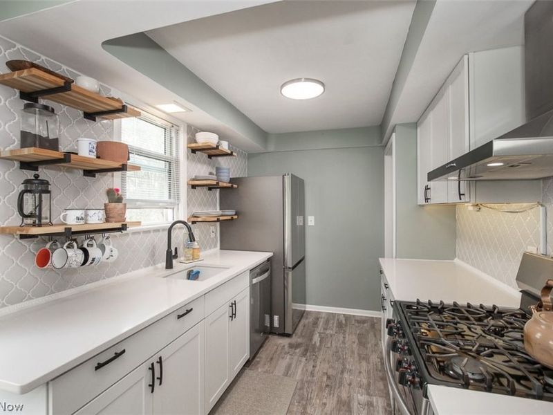 30404 Oakdale Road, Willowick, OH 44095 Photo 5