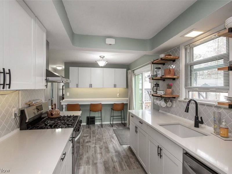 30404 Oakdale Road, Willowick, OH 44095 Photo 6