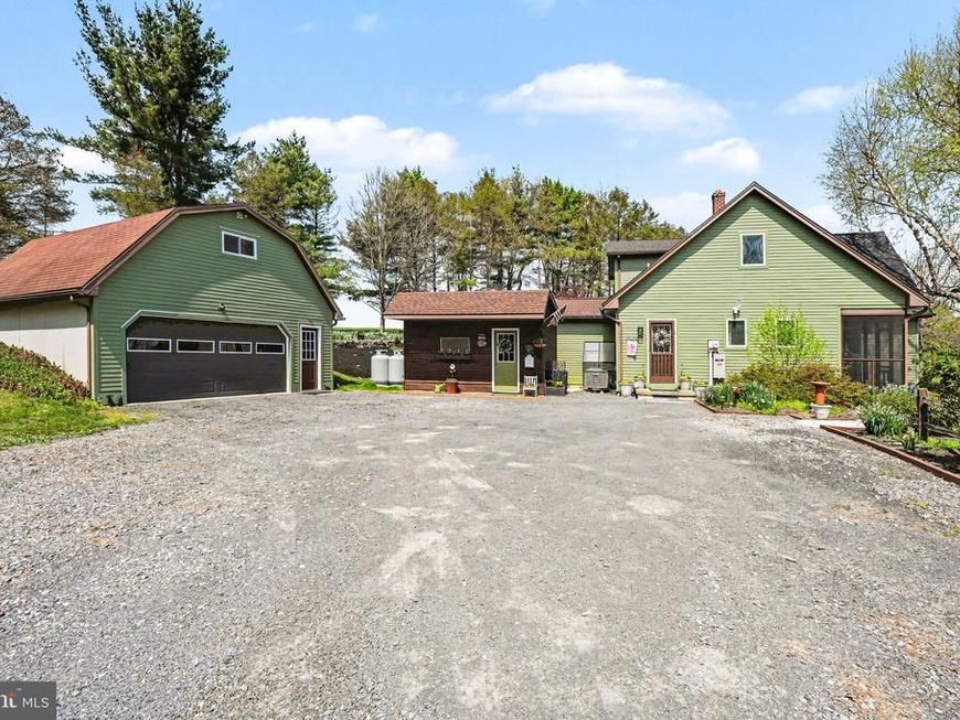 72 Greening Life Lane , Shermans Dale, PA 17090 Main Photo
