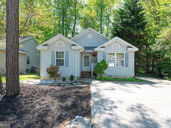 863 OCEAN PARKWAY, OCEAN PINES, MD 21811