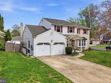 1 YARDLEY COURT, MOUNT LAUREL, NJ 08054