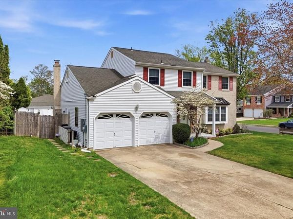 1 YARDLEY COURT, MOUNT LAUREL, NJ 08054