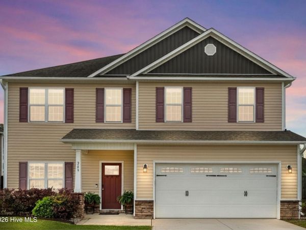 203 Sailor Street, Sneads Ferry, NC 28460