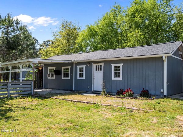 309 S Jenkins Street, Holly Ridge, NC 28445