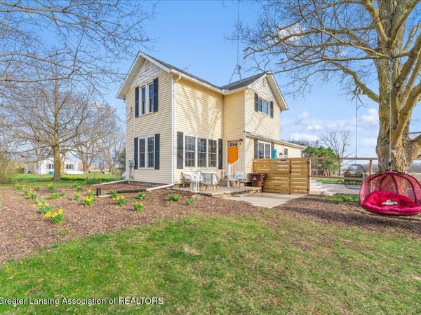 2934 E Walker Road, St. Johns, MI 48879