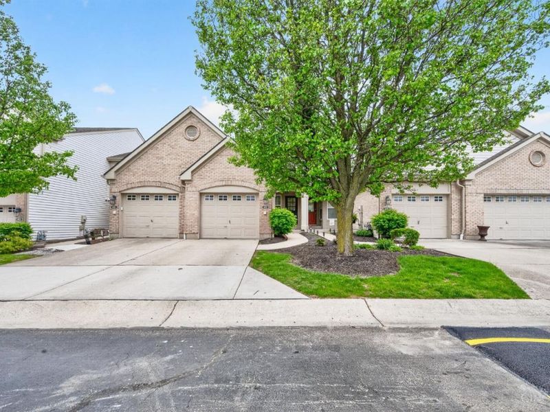 4027 Fieldsedge Drive, Mason, OH 45040 Photo 2