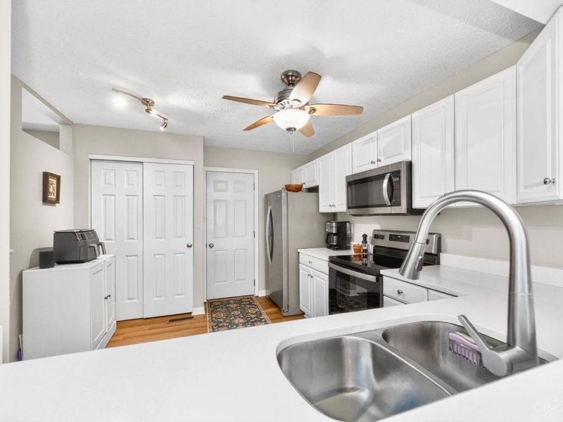 4027 Fieldsedge Drive, Mason, OH 45040 Photo 9