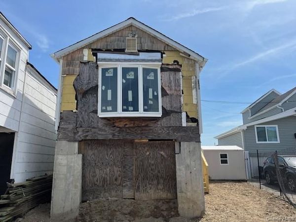 2471 Jackson Avenue , Seaford, NY 11783