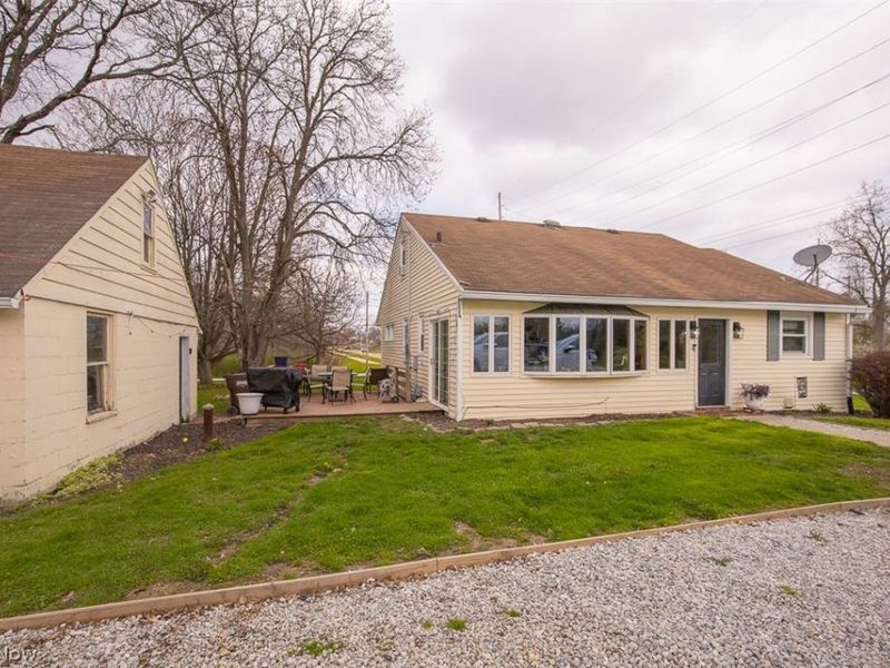 139 Aurora Hudson Road, Aurora, OH 44202 Photo 6