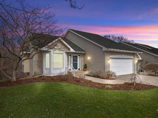 1946 Dunlin Court NE, Grand Rapids, MI 49505