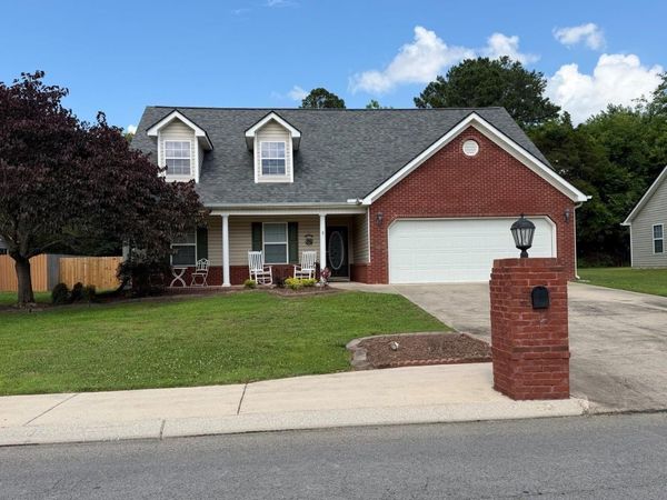 40 Honeyberry Lane, Rossville, GA 30741